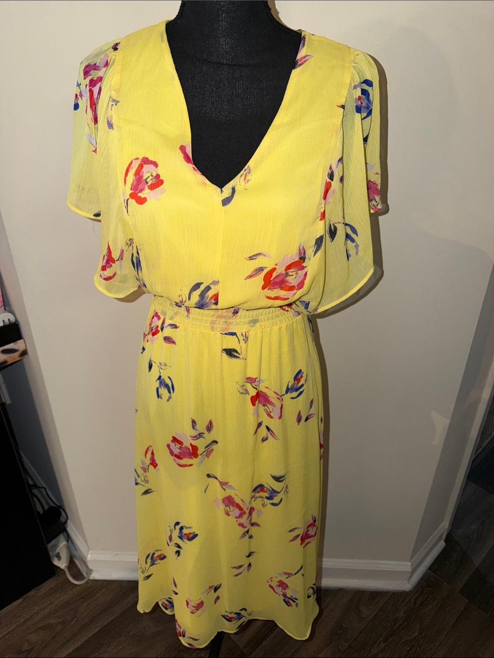 DKNY Yellow Floral High Low Dress Size 6 EUC